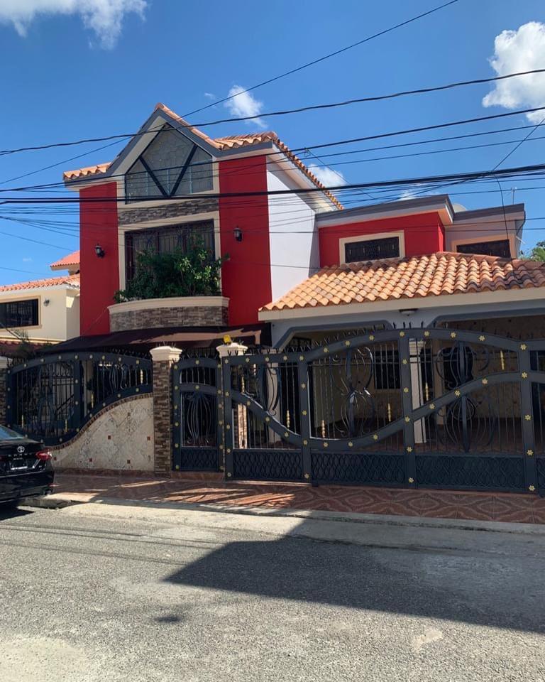 casa-de-venta-de-2-niveles-y-barata-en-san-cristobal-republica-dominicana