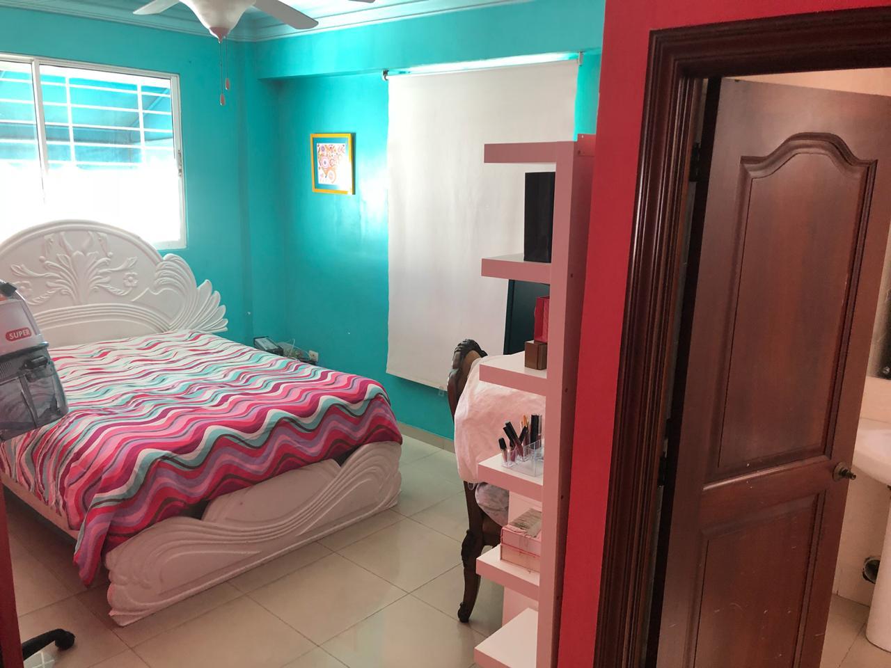 apartamento-de-tres-habitaciones-de-venta-en-santo-domingo