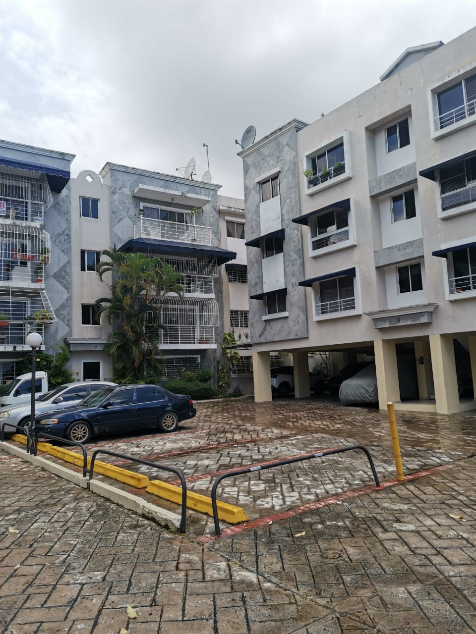 apartamento-de-tres-habitaciones-de-venta-en-santo-domingo