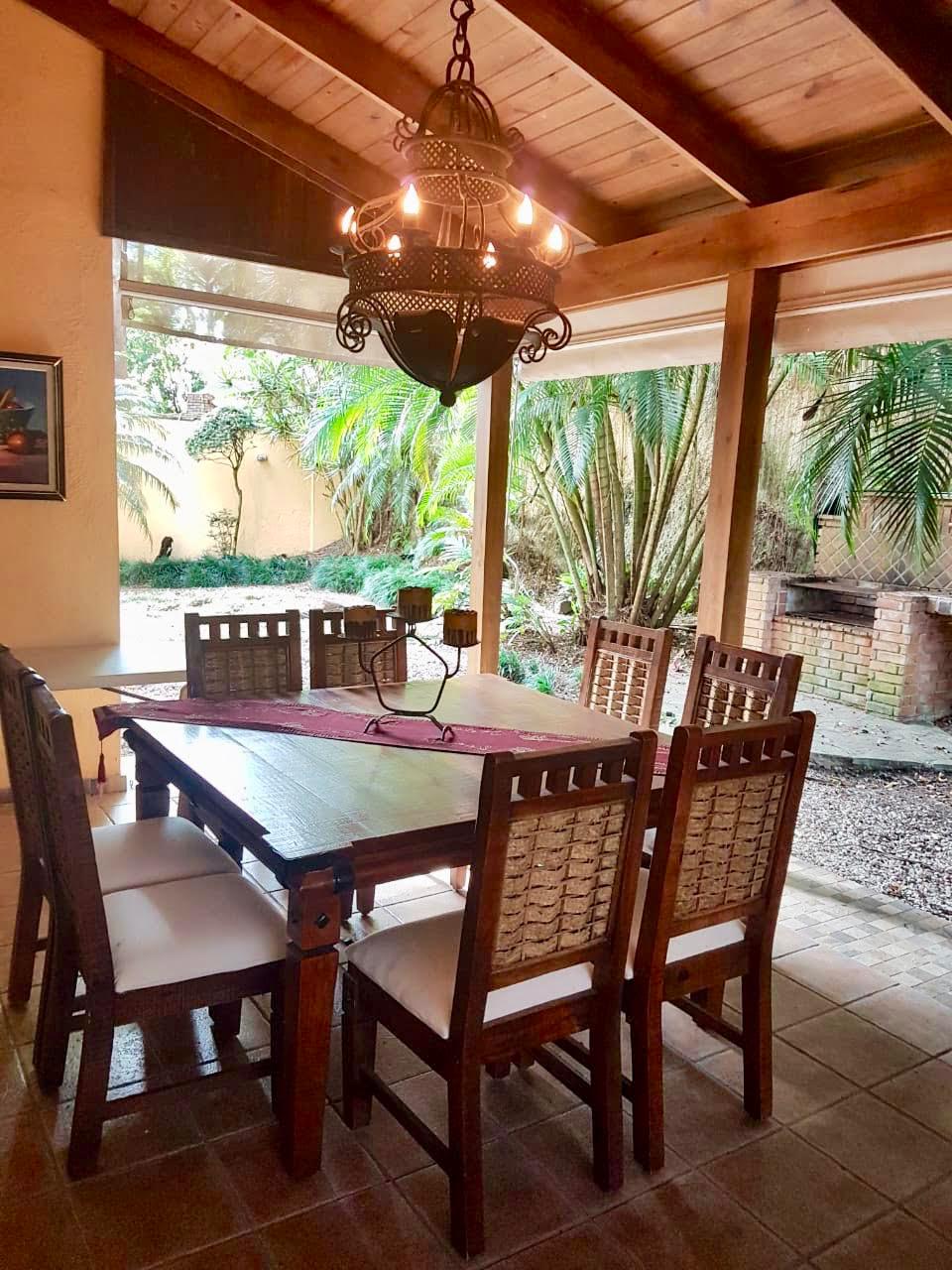 casa-con-piscina-de-venta-en-santo-domingo