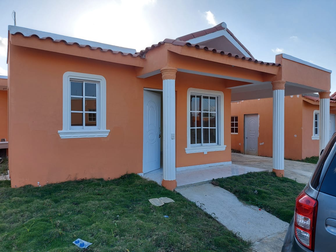 casa-de-venta-con-tres-habitaciones-en-santo-domingo-norte 