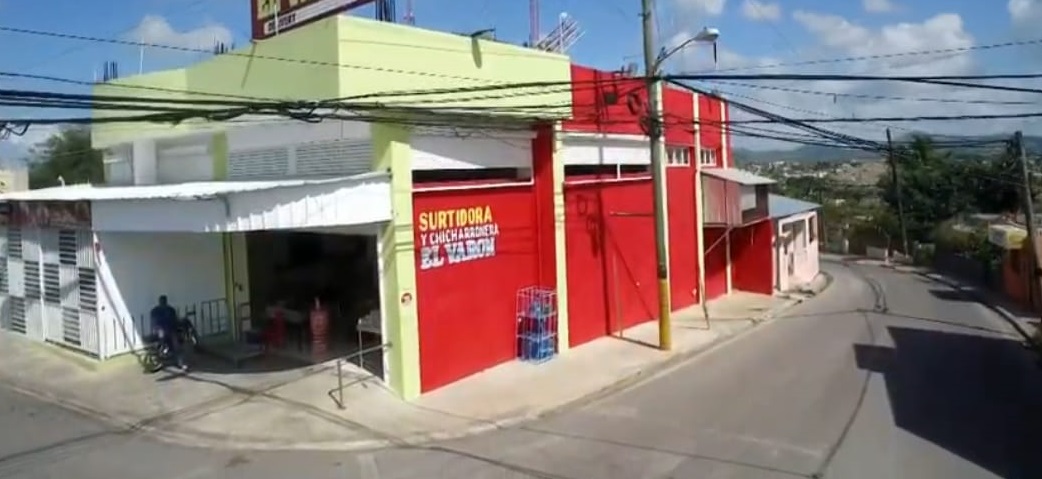 local-comercial-grande-de-venta-en-higuey