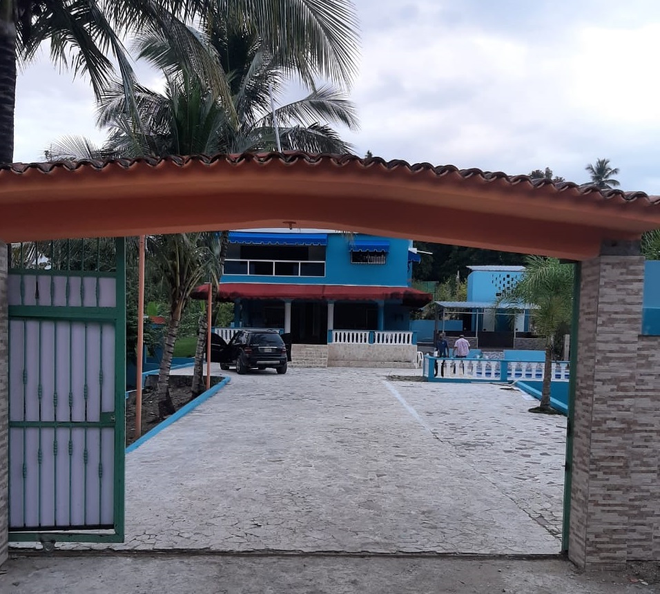 villa-de-venta-con-4-habitaciones-en-villa-altagracia